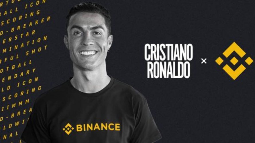 O Cristiano Ronaldo Συνεργάζεται με την Binance 