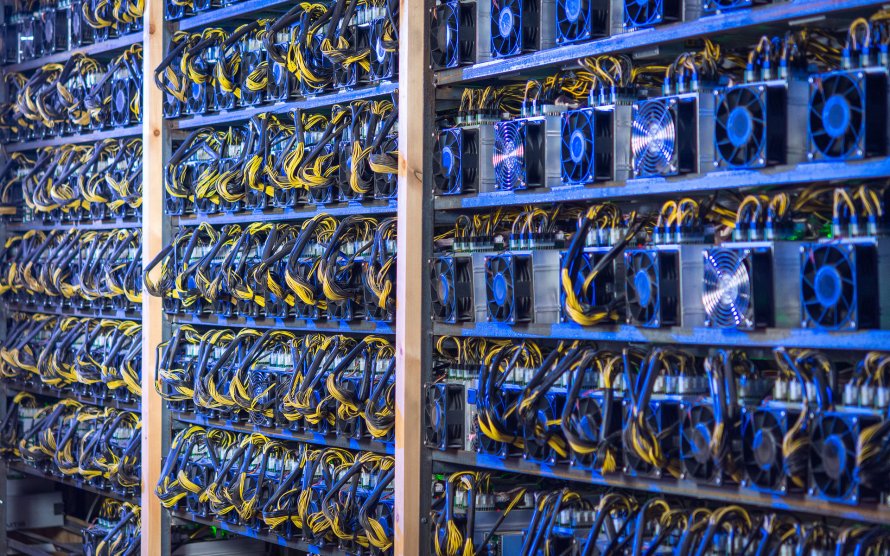 Chinese Mining Firms Leave Bitcoin and Focus on Altcoins 