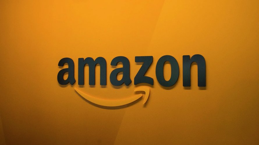 Amazon Wants to Hire Blockchain-Experienced Person 